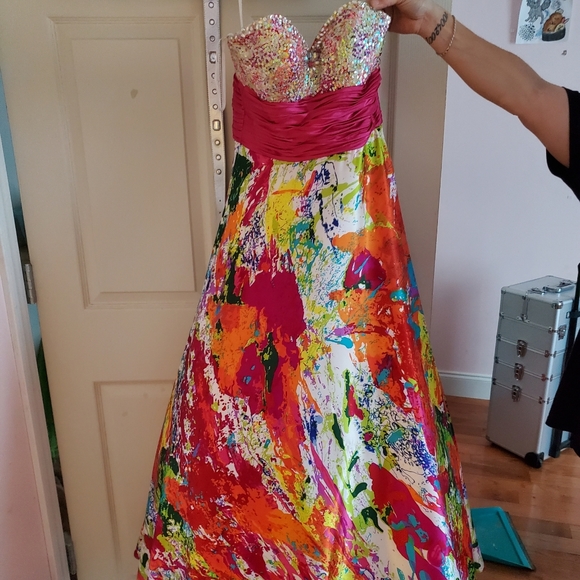 Dresses & Skirts - Prom Dress